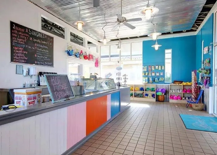 Club B1701 Beachfront Corner Arcade Pools Hot Tubs Apartment Gulf Shores